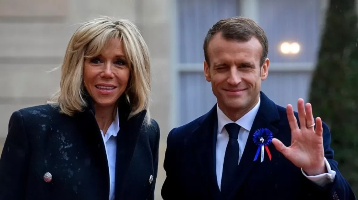 Zehn Personen stehen in Frankreich wegen falscher Behauptungen über Brigitte Macron vor Gericht, berichtet 4thebike.de.