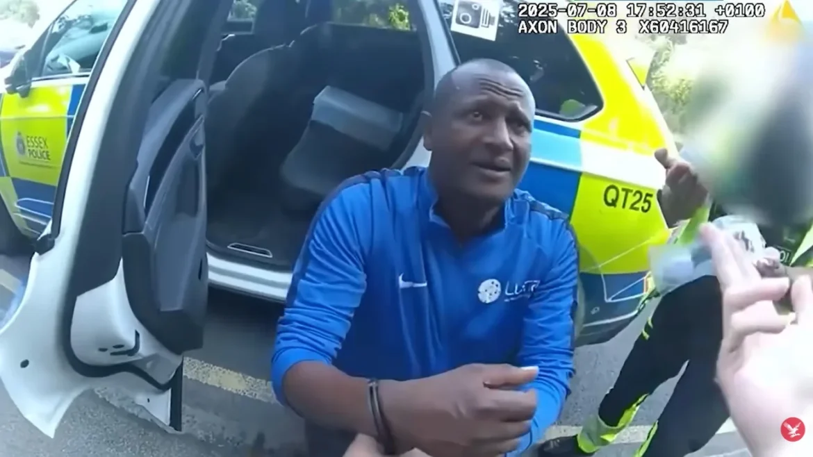 In Großbritannien wurde Hadush Kebatu, wegen sexueller Übergriffe verurteilt, versehentlich aus dem Gefängnis entlassen. Die Polizei in Essex sucht nach dem Täter. In Großbritannien wurde Hadush Kebatu, wegen sexueller Übergriffe verurteilt, versehentlich aus dem Gefängnis entlassen. Die Polizei in Essex sucht nach dem Täter.