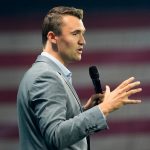 Das US-Außenministerium widerruft Visa von sechs Ausländern wegen beleidigender Kommentare über den verstorbenen Blogger Charlie Kirk.