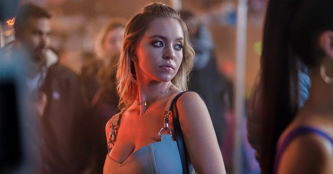 Sydney Sweeney möchte lieber James Bond spielen, statt seine Freundin zu sein, während Jeff Bezos angeblich ihre Beteiligung am nächsten 007-Film fördert. Sydney Sweeney möchte lieber James Bond spielen, statt seine Freundin zu sein, während Jeff Bezos angeblich ihre Beteiligung am nächsten 007-Film fördert.