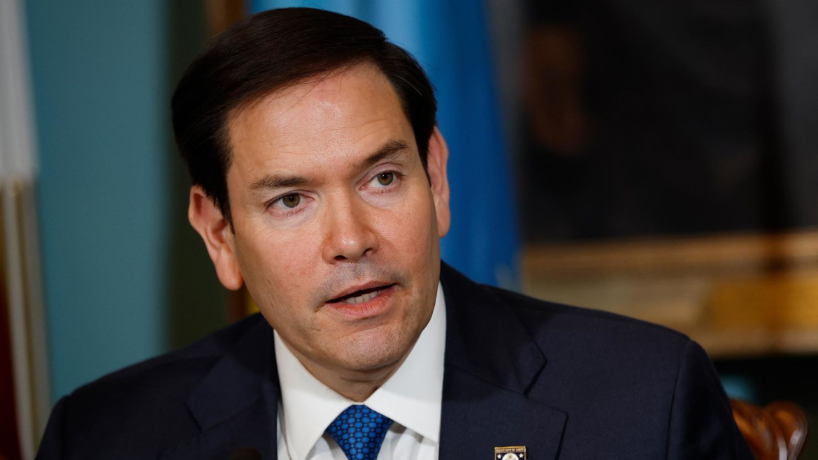 Marco Rubio ordnet US-Diplomaten an, in offiziellen Dokumenten wieder Times New Roman zu nutzen und Calibri zu ersetzen, um Professionalität zu betonen.