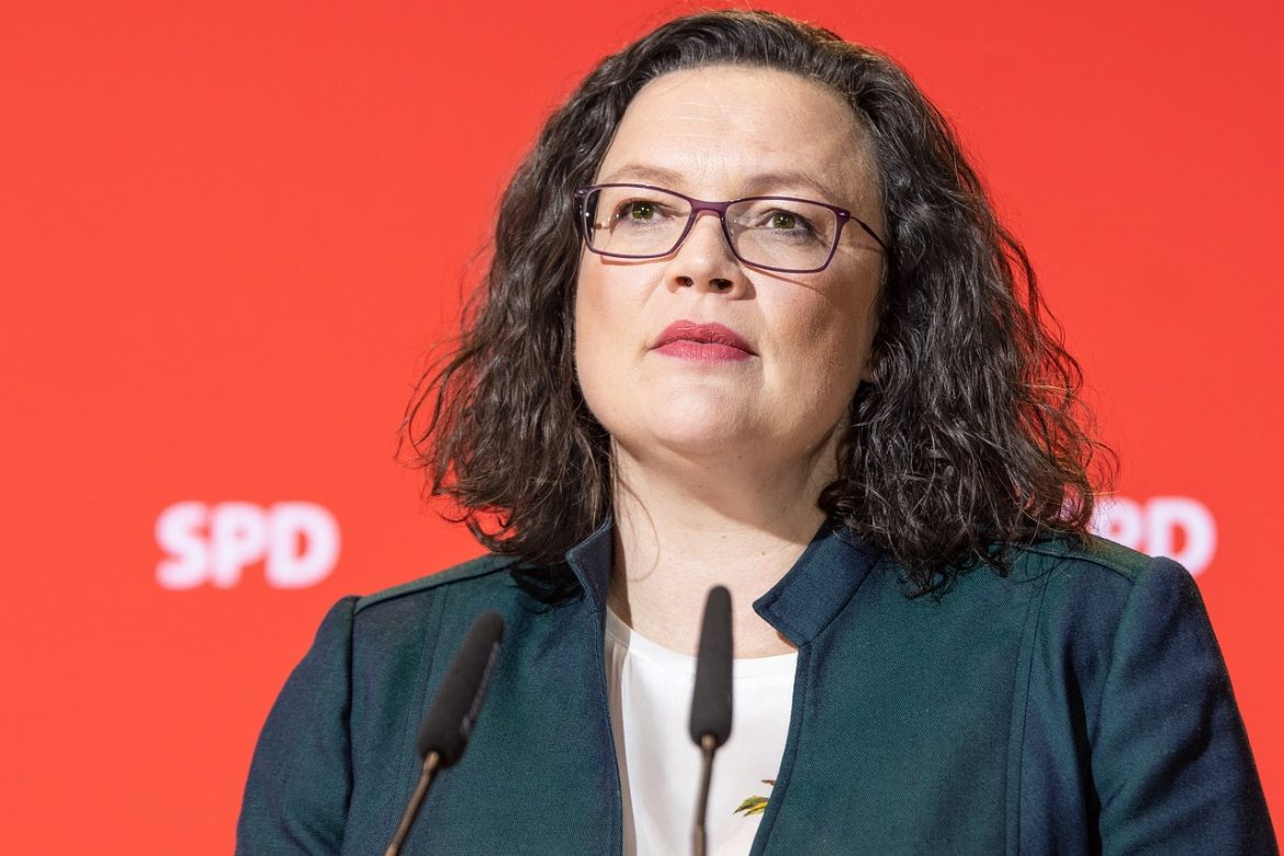 Andrea Nahles warnt vor erstarrtem Arbeitsmarkt und kritisiert Bürgergeldreform. Arbeitslose finden aktuell schwer Jobs, Qualifizierung bleibt entscheidend.