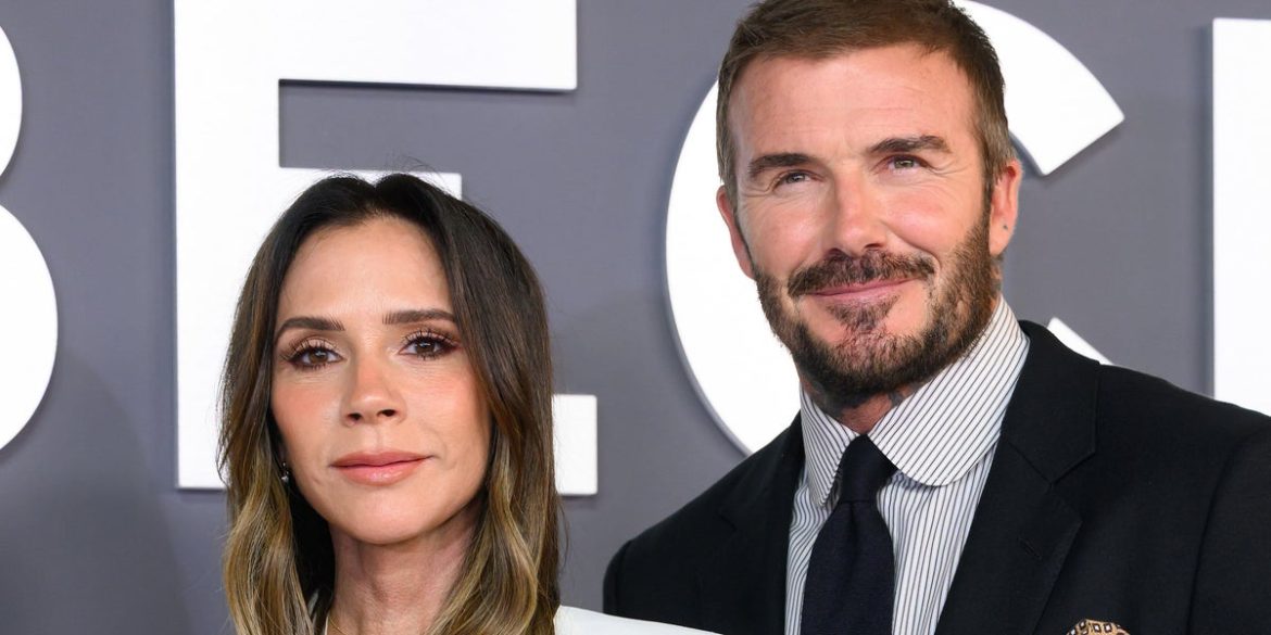 Brooklyn Beckhams Verhältnis zu David und Victoria Beckham gilt als beendet, Kommunikationsprobleme halten weiter.