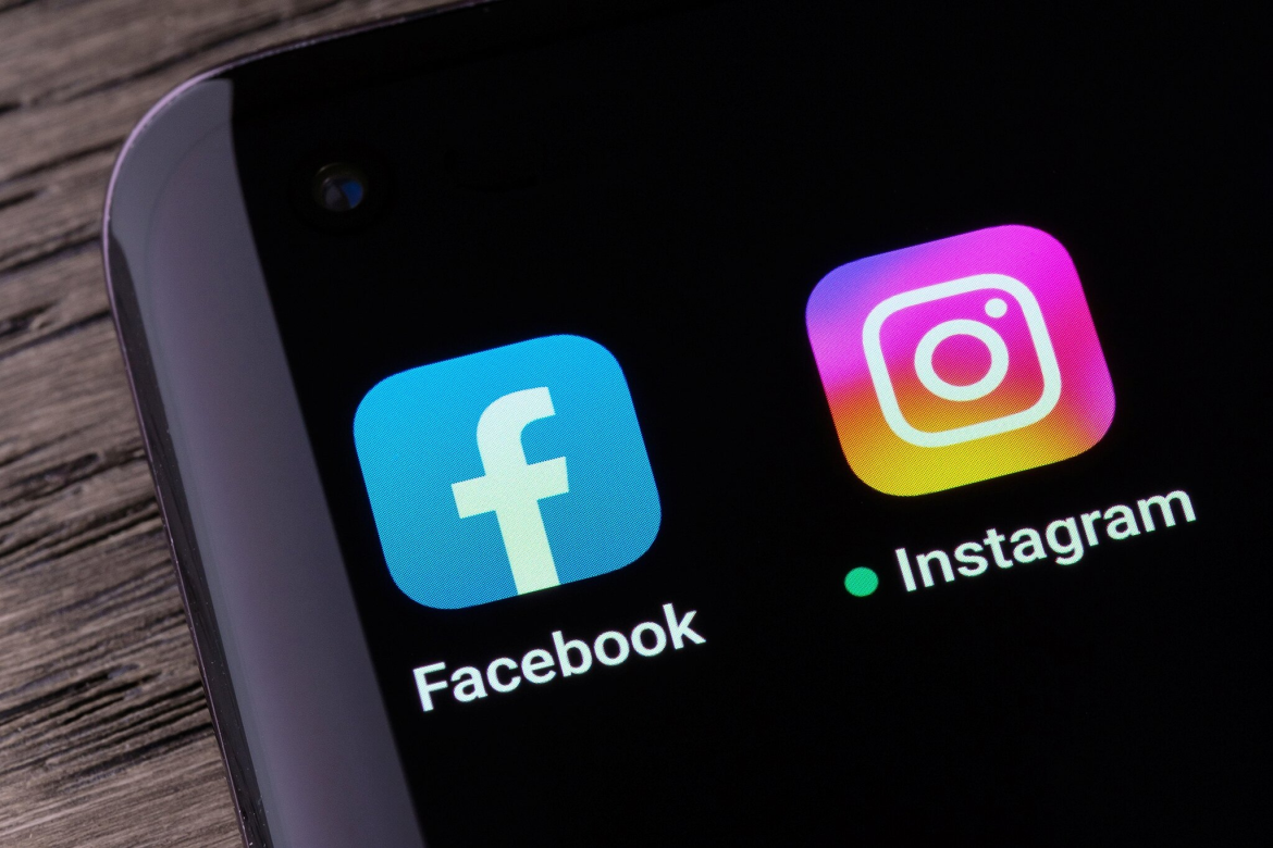 Facebook und Instagram Nutzer können bis zu 750 Euro Entschädigung erhalten. So können sich Betroffene kostenlos der Sammelklage anschließen.