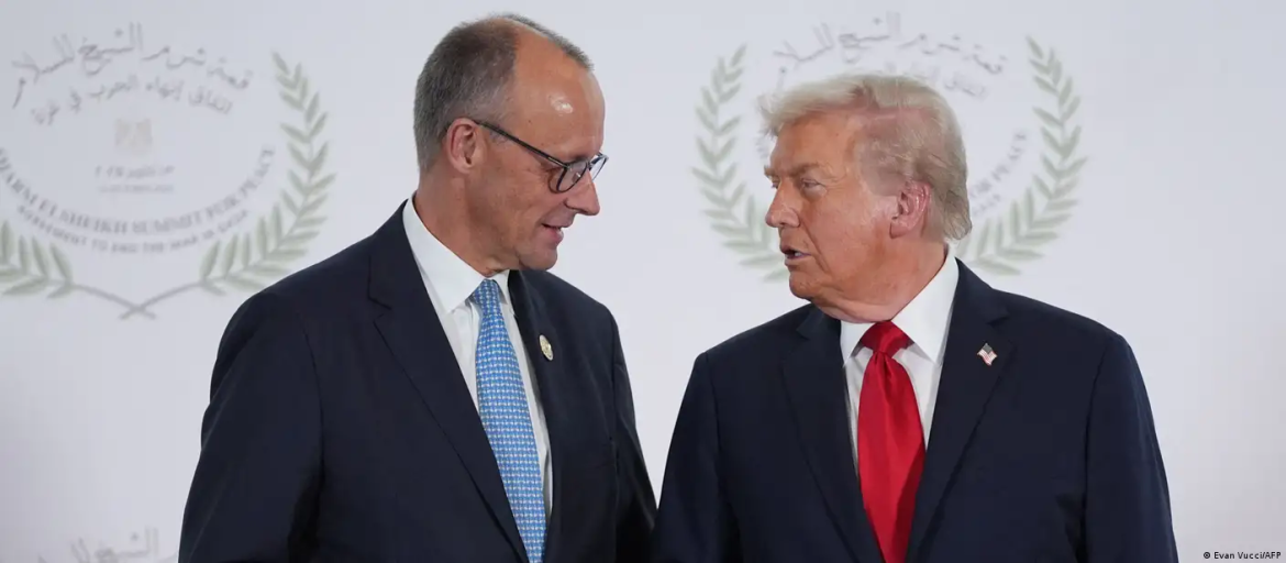 Ein geplantes Treffen zwischen Merz und Trump in Davos fällt wohl aus, US-Flugzeugprobleme verzögern die Ankunft des Präsidenten erheblich.