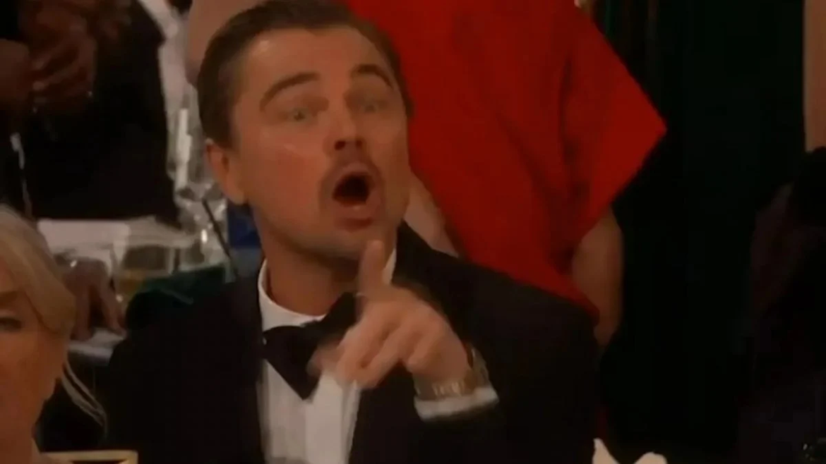 Leonardo DiCaprios Mimik bei den Golden Globes 2026 begeistert das Internet, sein Video mit K-Pop-Star sorgt für virale Memes.