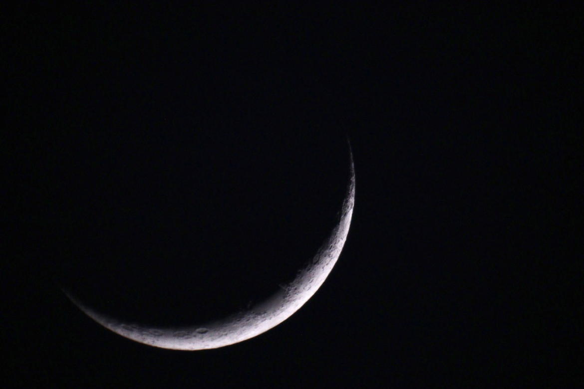 Neumond am 18. Januar 2026 im Steinbock bringt beruflichen Erfolg für Erdzeichen und emotionale Prüfungen für Krebse. Tipps für Finanzen, Karriere und Gesundheit.