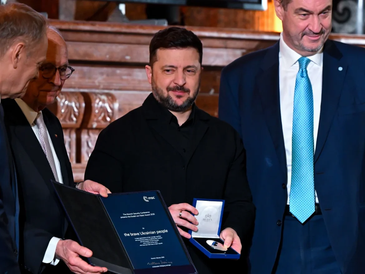 Das ukrainische Volk wurde mit dem Ewald-von-Kleist-Preis geehrt. Präsident Selenskyj nahm die Auszeichnung bei der Münchner Sicherheitskonferenz entgegen.