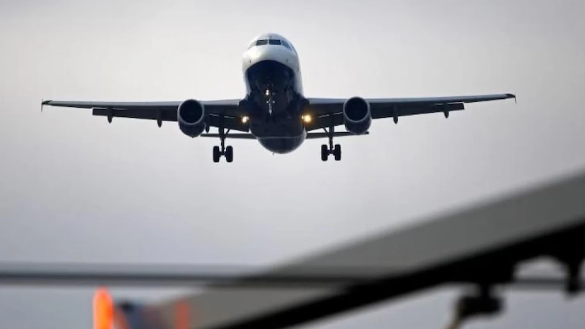 FAA schließt den Luftraum über El Paso für zehn Tage aus „besonderen Sicherheitsgründen“, setzt alle Flüge aus und stuft die Region als nationalen Verteidigungsluftraum ein.