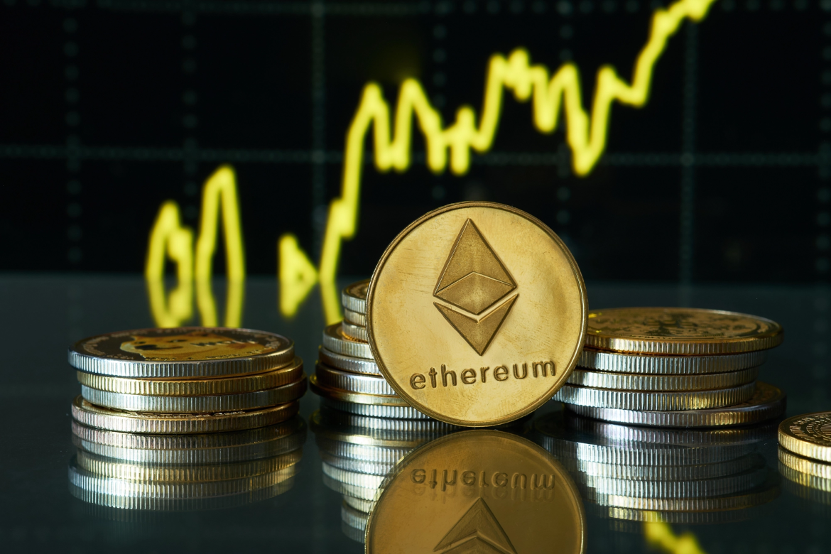 Ethereum investieren 2026: Experten-Analysen zu Preisprognosen, Risiken und technologischen Upgrades. Lohnt sich der Einstieg in die zweitgrößte Kryptowährung noch?