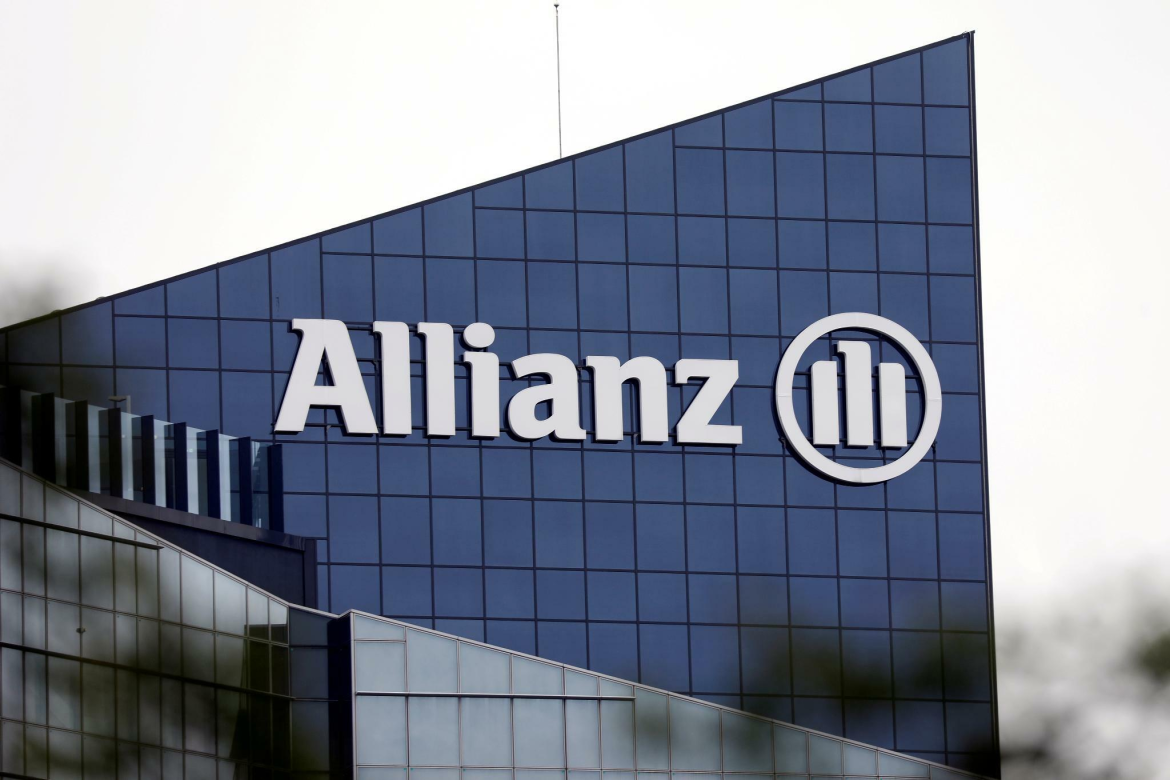 Allianz erhöht nach operativem Rekordergebnis 2025 die Dividende auf 17,10 Euro je Aktie und kündigt ein Aktienrückkaufprogramm im Umfang von bis zu 2,5 Mrd. Euro an.