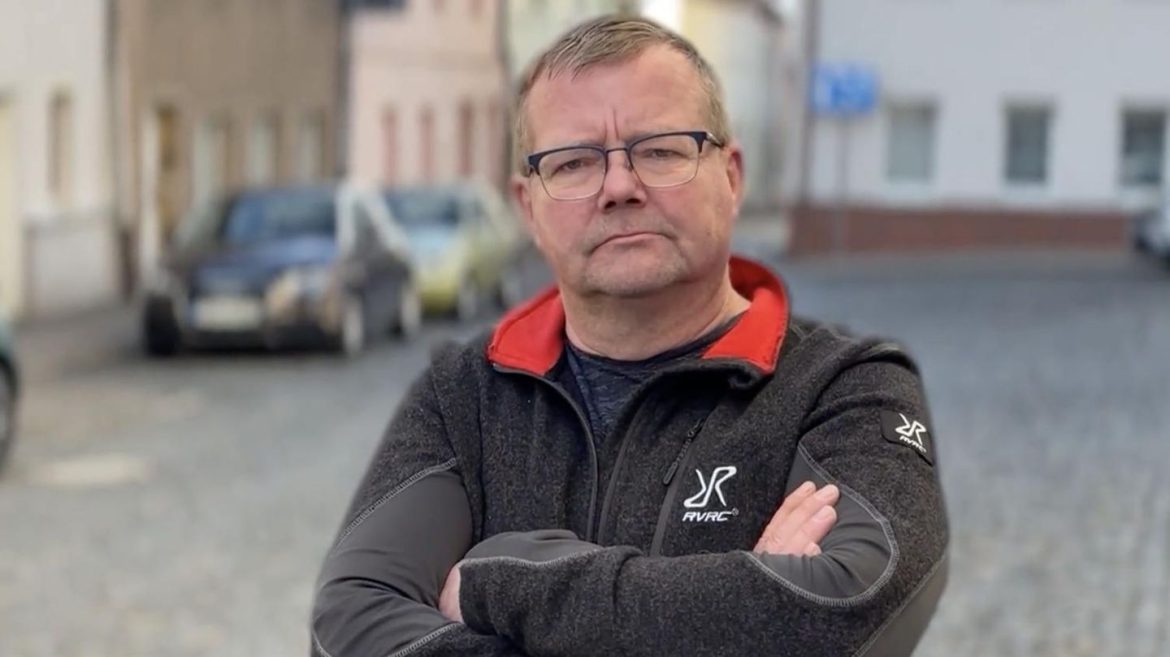 Feuerwehr in Taucha: Einsatzfahrzeug geblitzt, Bußgeld und Fahrverbot drohen – Folgen für Wehrleitung und langjährigen Feuerwehrmann.