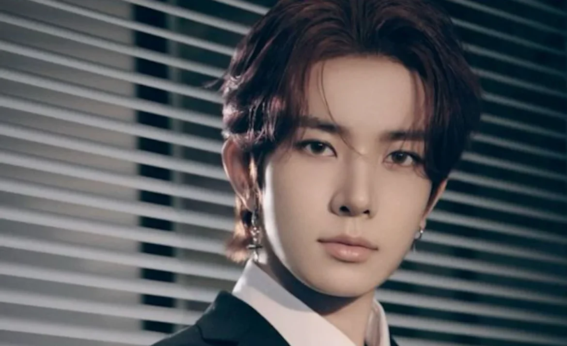 K-Pop-Star Heeseung verlässt Enhypen überraschend, plant Soloalbum. Die Boygroup setzt als sechsköpfige Formation ihre Aktivitäten fort.