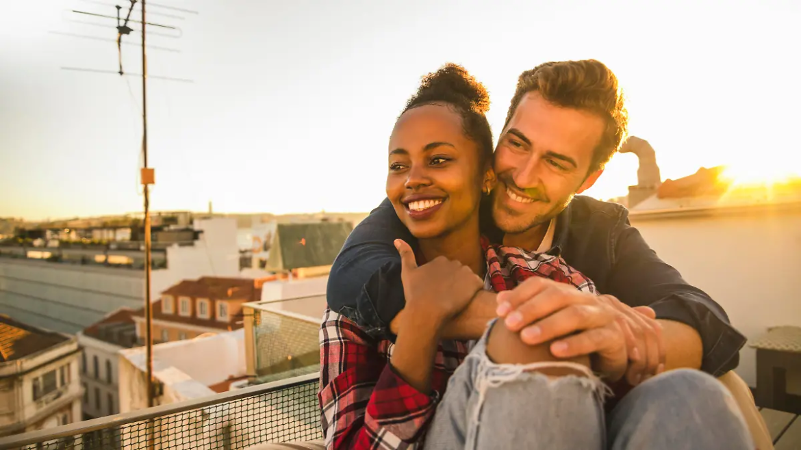 Liebeshoroskop am 16. März 2026 für alle Sternzeichen. Erfahren Sie, wie Venus und Merkur Ihre Partnerschaft beeinflussen. Tipps für Romantik, Treue und neue Flirts.