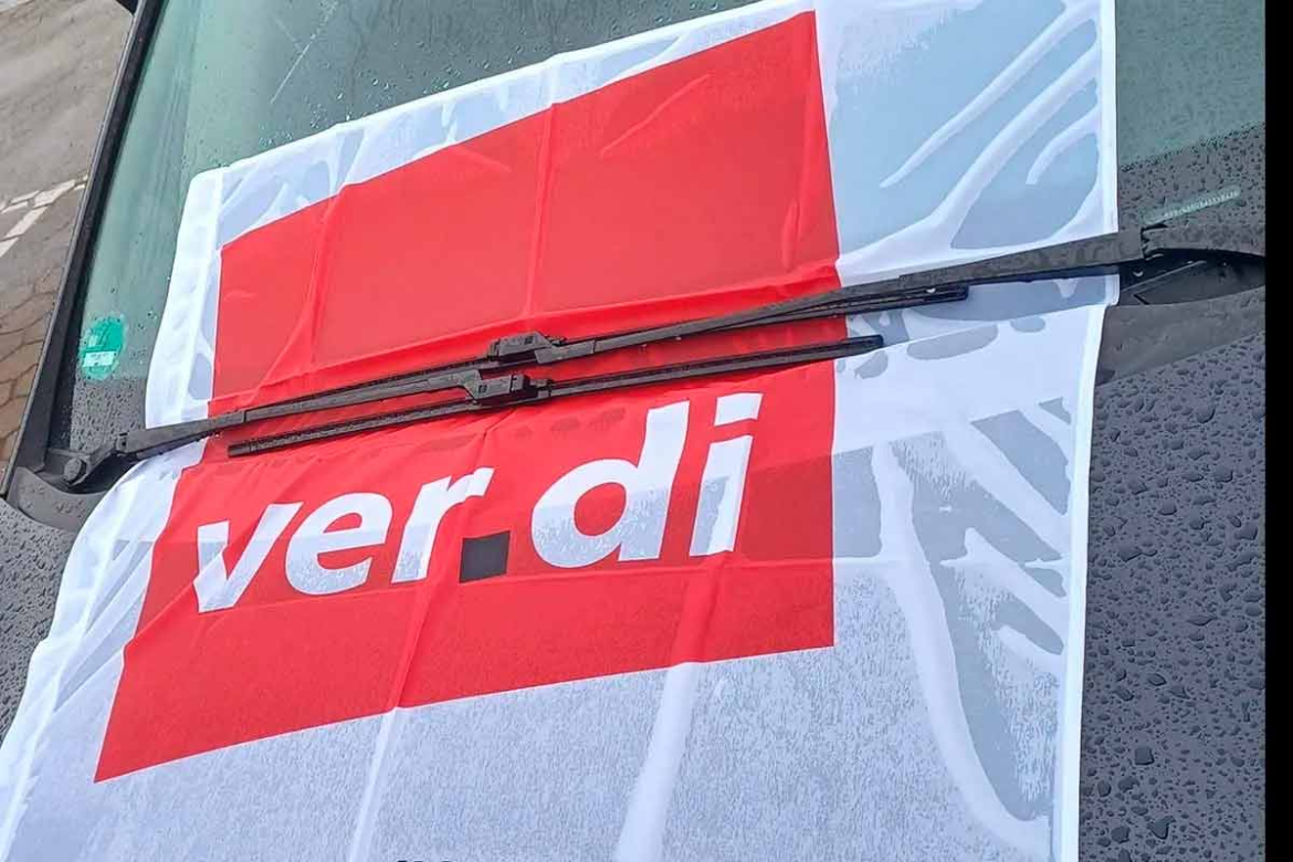Ver.di ruft in Bayern, NRW, Hamburg und weiteren Bundesländern zu Warnstreiks im Nahverkehr auf. Busse und Bahnen bleiben am Donnerstag stehen.
