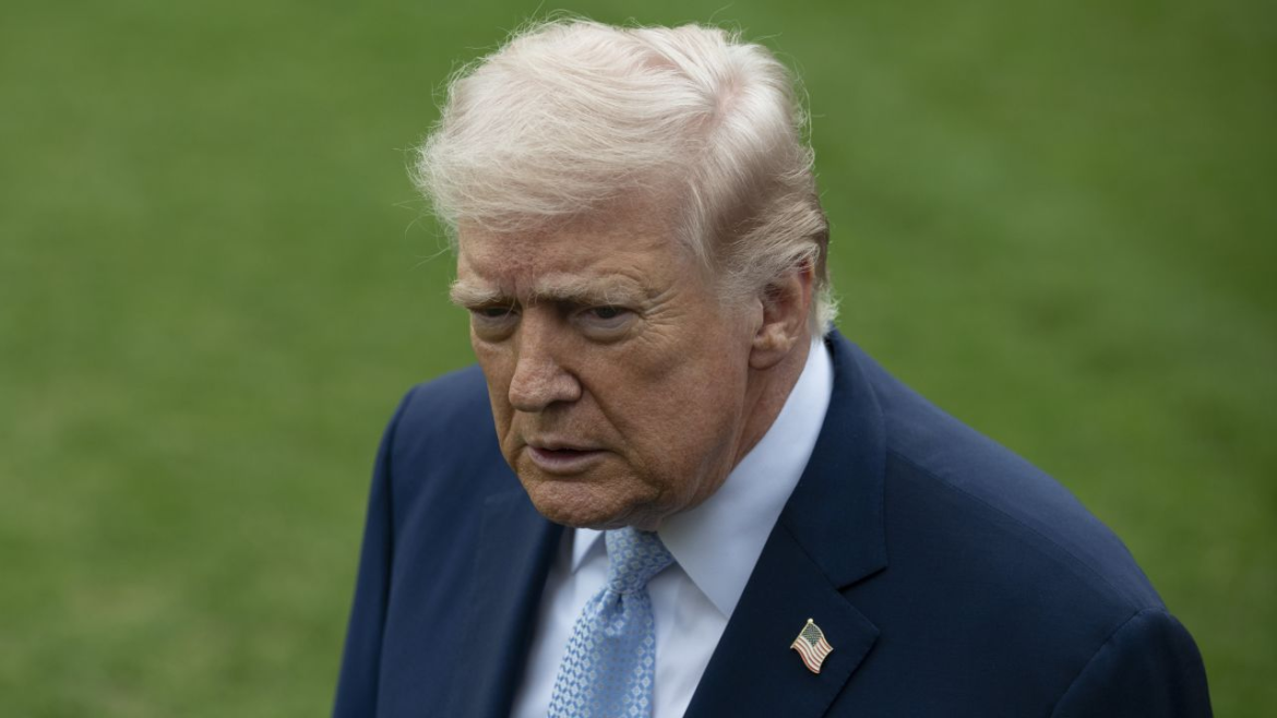 Donald Trump droht Iran mit Zerstörung von Kraftwerken, falls die Straße von Hormus nicht innerhalb von 48 Stunden geöffnet wird. Historische Ölreserven freigegeben.