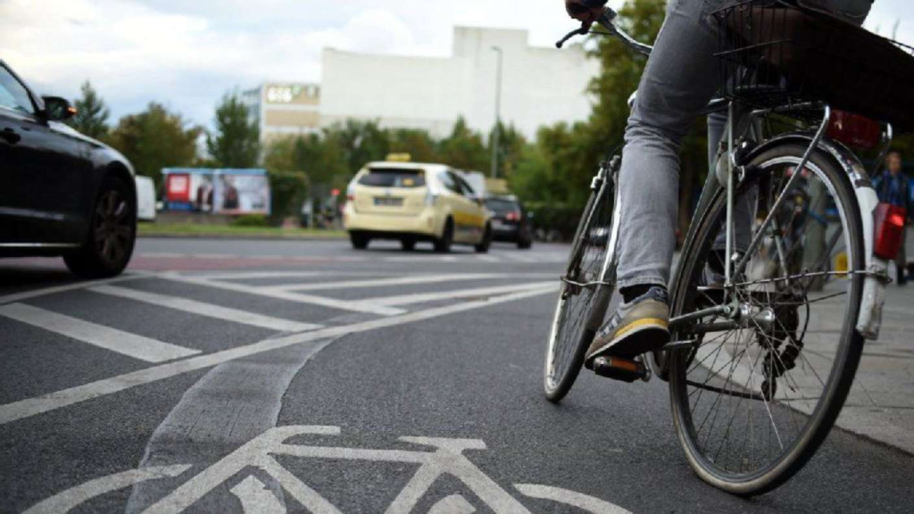 Radfahrregeln in Deutschland 2026: Verkehrsregeln und wie man ein Bußgeld vermeidet