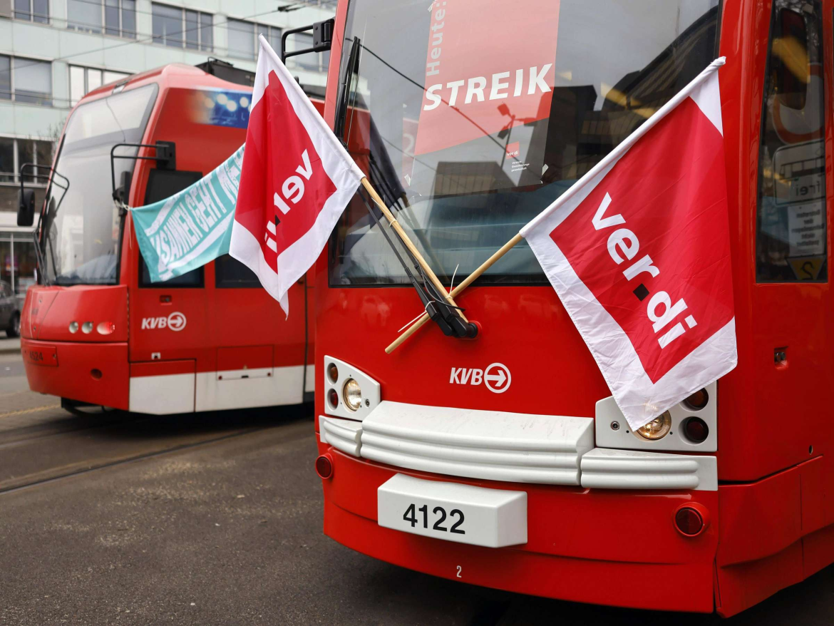 Am 6. März 2026 fällt der Kölner Nahverkehr wegen Warnstreik aus. Stadtbahnen und Busse betroffen, S-Bahnen und Regionalzüge fahren weiter.