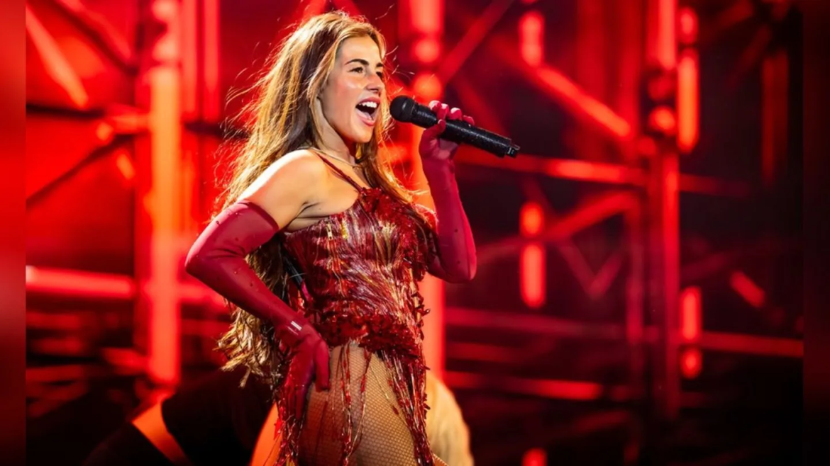 Sarah Engels wird Deutschland beim ESC 2026 mit dem Song „Fire“ vertreten. Wien ist Gastgeber, Teilnahme Israels sorgt für internationale Diskussionen.