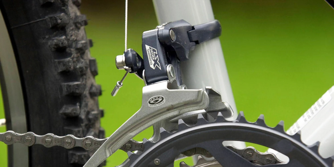 Fahrrad Schaltung einstellen: Schritt-für-Schritt für Shimano und SRAM. Schaltung springt oder rattert? So justieren Sie das Schaltwerk in 10 Minuten.