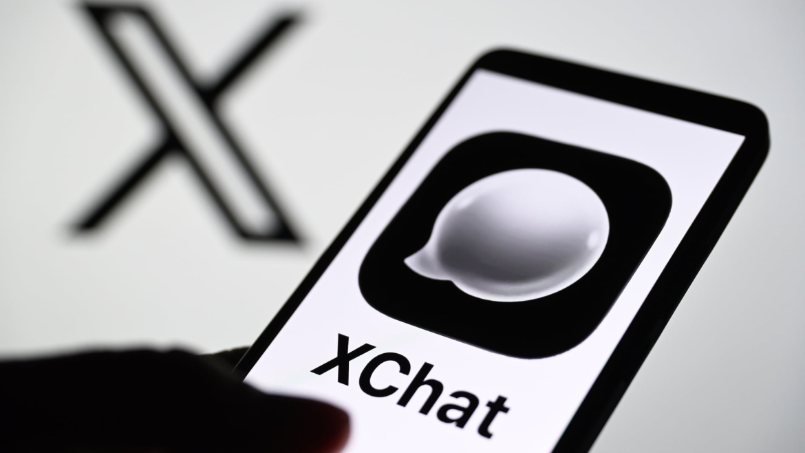 XChat Messenger startet exklusiv auf iOS. Die neue App von X bietet Ende-zu-Ende-Verschlüsselung, keine Werbung und eine enge Verbindung zum Twitter-Profil.