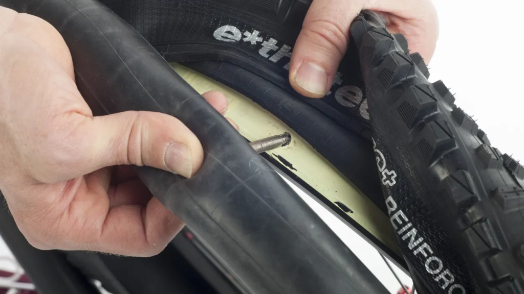 Fahrradschlauch Größe finden: Welcher Schlauch passt zu meinem Reifen?