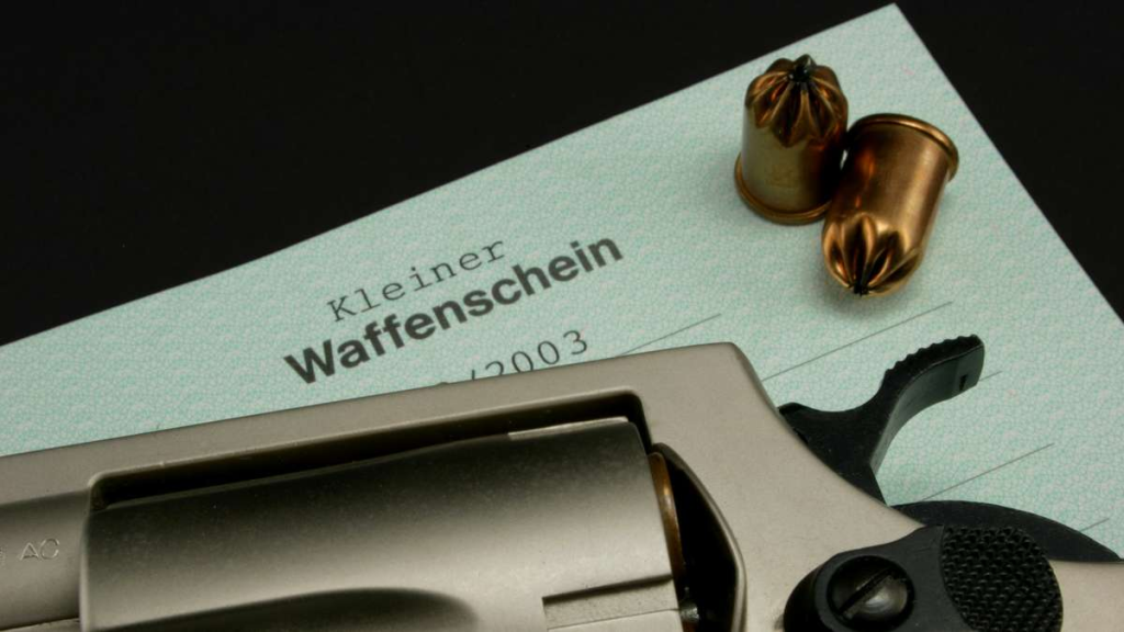 Kleiner Waffenschein 2026 in Deutschland: Voraussetzungen, Kosten, Antrag und wichtige Regeln