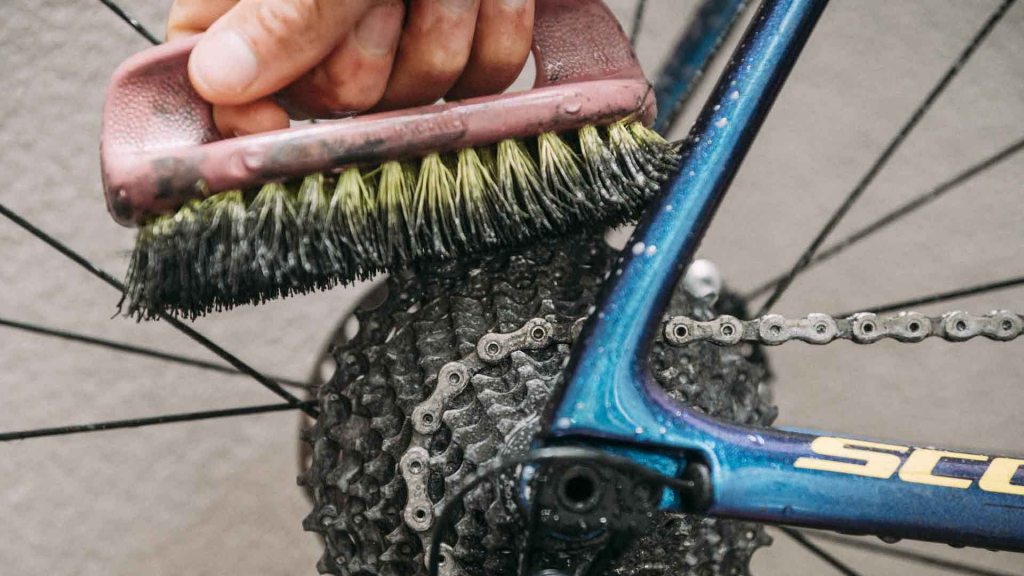 Fahrradkette reinigen und ölen: Anleitung in 5 Schritten