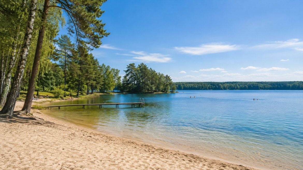 Badeseen in Brandenburg 2026: offene Strände, Wasserqualität, Warnhinweise, Preise und Tipps für Liepnitzsee, Wukensee, Straussee, Senftenberger See und Potsdam.