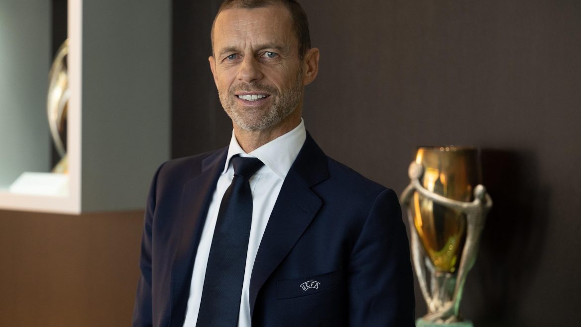 Aleksander Ceferin kandidiert 2027 erneut als UEFA-Präsident. Eine Statutenänderung ermöglicht ihm eine weitere Amtszeit bis 2031.